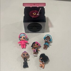 LOL Surprise Remix Record Player & Dolls
